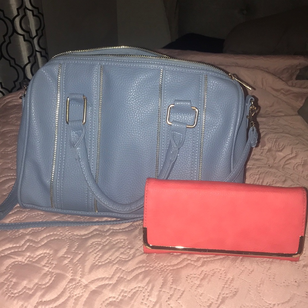 Purse - Picture 3 of 3